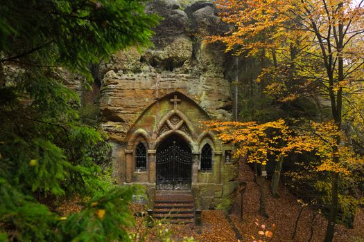 Tajemná Česká Zákoutí: Objevte Méně Známá Místa Vlasti